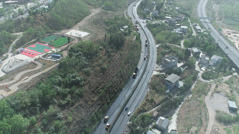 長(zhǎng)道如弦，撥啟新章——G108線利州區(qū)瓷窯鋪至天立學(xué)校路口段大修工程項(xiàng)目建設(shè)側(cè)記