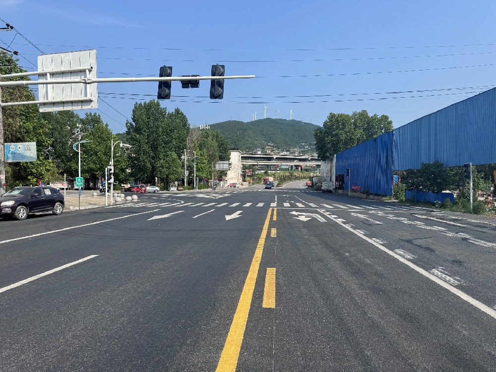 破舊立新！這段路取得新進(jìn)展